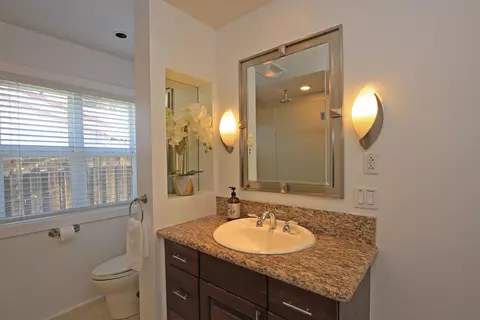 Bath - 73117 Haystack Rd, Palm Desert, CA 92260 photo 3 of 3
