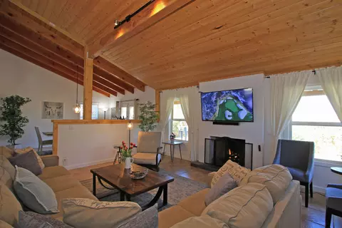 Living - 73117 Haystack Rd, Palm Desert, CA 92260 photo 1 of 3
