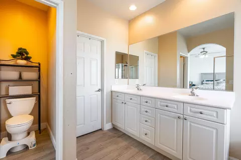 Bath - 41843 Napoli Street St, Indio, CA 92203 photo 2 of 4