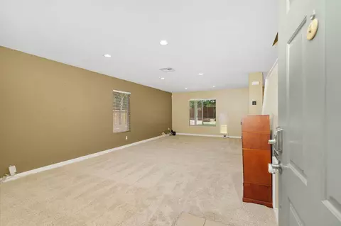 Living - 33126 Jasper Cir, Menifee, CA 92584 photo 1 of 9