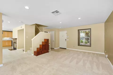Living - 33126 Jasper Cir, Menifee, CA 92584 photo 3 of 9
