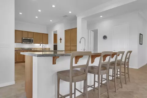 Kitchen - 81800 Eagle Claw Dr, La Quinta, CA 92253 photo 1 of 10