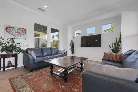 Living - 81800 Eagle Claw Dr, La Quinta, CA 92253 photo 2 of 5