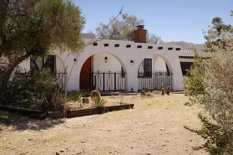 Exterior - 7995 Grand Ave, Yucca Valley, CA 92284 photo 1 of 6
