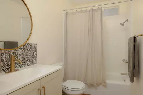 Bath - 7995 Grand Ave, Yucca Valley, CA 92284 photo 1 of 3