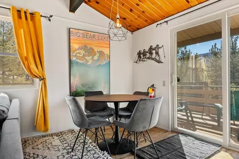 Dining - 862 Menlo Dr, Big Bear Lake, CA 92315 photo 3 of 3