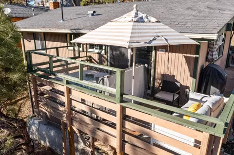 Exterior - 862 Menlo Dr, Big Bear Lake, CA 92315 photo 3 of 10