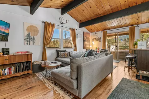 Living - 862 Menlo Dr, Big Bear Lake, CA 92315 photo 5 of 8