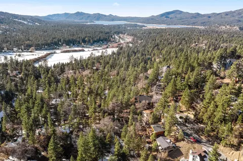 View/Area - 862 Menlo Dr, Big Bear Lake, CA 92315 photo 1 of 2