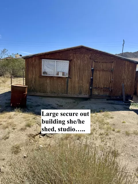 6767 Peterson Rd, Twentynine Palms, CA 92277 photo 5