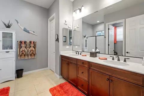 Bath - 43875 Treviso Dr, Indio, CA 92203 photo 2 of 3