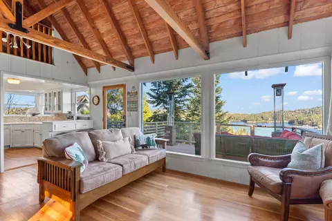 347 Emerald Dr, Lake Arrowhead, CA 92352 photo 3