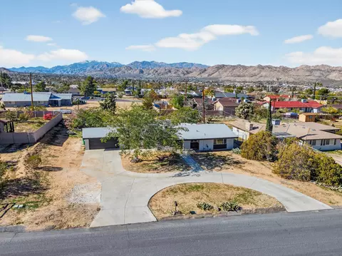 View/Area - 7504 Balsa Ave, Yucca Valley, CA 92284 photo 1 of 7