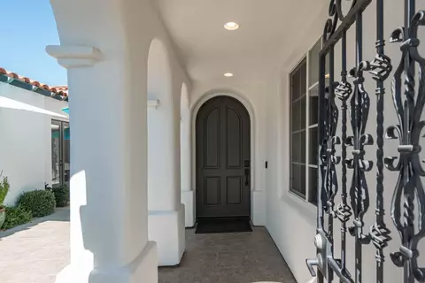 Entry Way - 79440 Citrus, La Quinta, CA 92253 photo 1 of 2