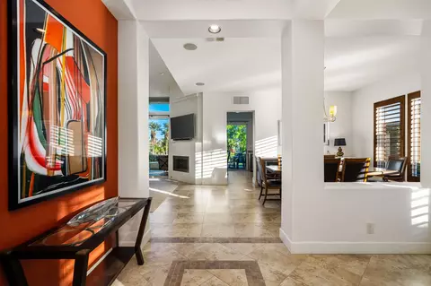 416 Desert Holly Dr, Palm Desert, CA 92211