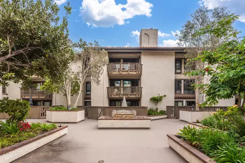 8515 Falmouth Ave, Playa Del Rey, CA 90293