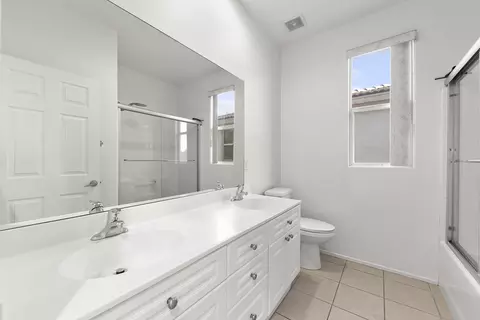 Bath - 48182 Keaton Way, Indio, CA 92201 photo 3 of 3