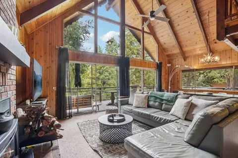 Living - 54143 Linger Ln, Idyllwild, CA 92549 photo 2 of 4