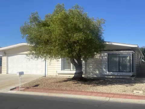 39641 Desert Greens Dr E, Palm Desert, CA 92260