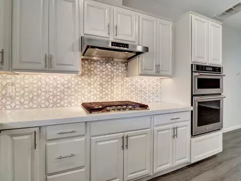 Kitchen - 82431 Arlene Dr, Indio, CA 92201 photo 7 of 9