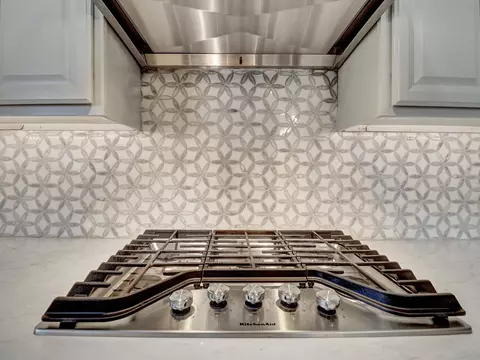 Kitchen - 82431 Arlene Dr, Indio, CA 92201 photo 6 of 9