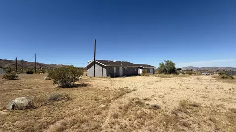 Other - 1863 Cypress Ln, Landers, CA 92285 photo 7 of 27