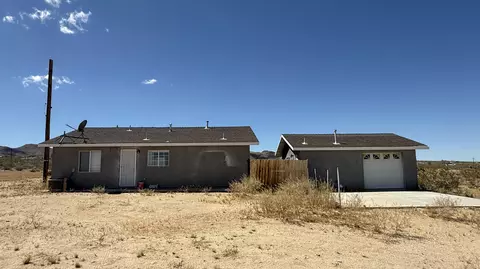 1863 Cypress Ln, Landers, CA 92285