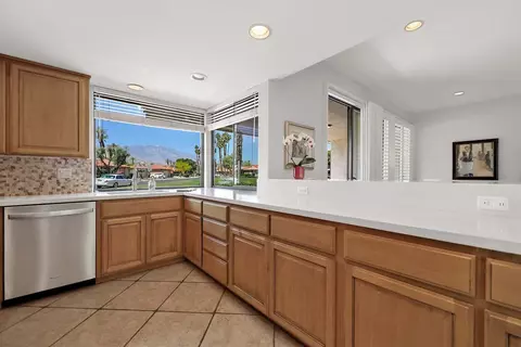 89 La Ronda Dr, Rancho Mirage, CA 92270