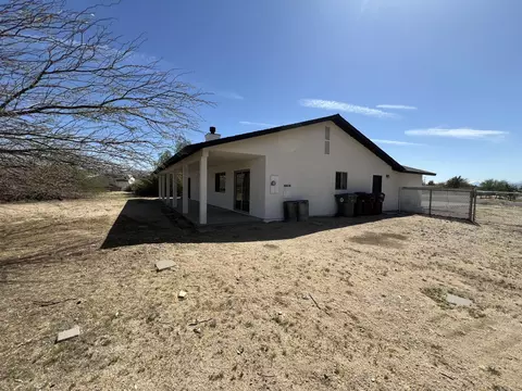 Exterior - 6623 Hanford Ave, Yucca Valley, CA 92284 photo 8 of 11