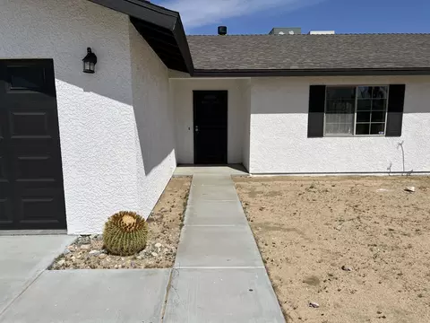 Exterior - 6623 Hanford Ave, Yucca Valley, CA 92284 photo 2 of 11