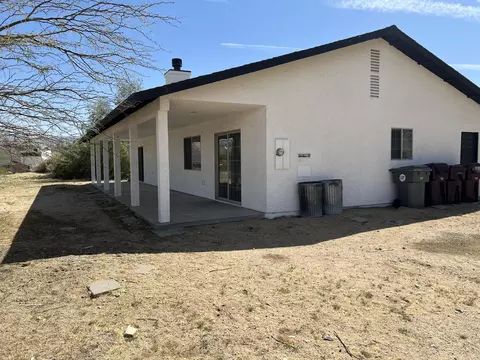 Exterior - 6623 Hanford Ave, Yucca Valley, CA 92284 photo 7 of 11