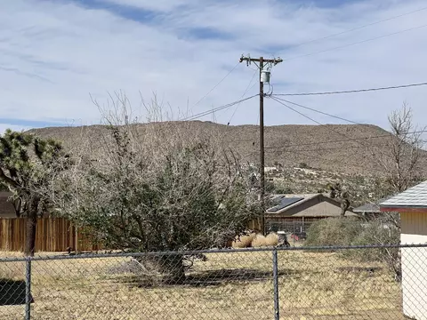 Exterior - 6623 Hanford Ave, Yucca Valley, CA 92284 photo 9 of 11