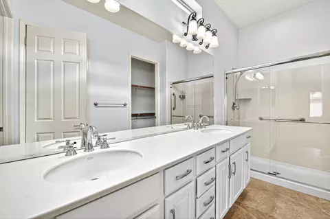 Bath - 41298 Calle Servando, Indio, CA 92203 photo 1 of 2