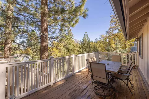 Exterior - 1411 Klamath Rd, Big Bear City, CA 92314 photo 3 of 9
