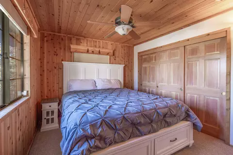 Bedroom - 1411 Klamath Rd, Big Bear City, CA 92314 photo 2 of 9
