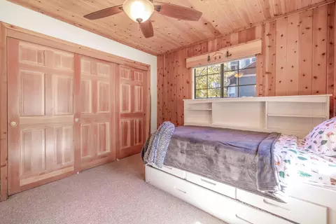 Bedroom - 1411 Klamath Rd, Big Bear City, CA 92314 photo 6 of 9
