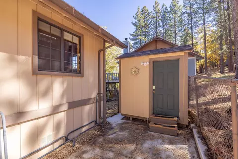 Exterior - 1411 Klamath Rd, Big Bear City, CA 92314 photo 7 of 9