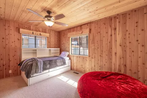 Bedroom - 1411 Klamath Rd, Big Bear City, CA 92314 photo 4 of 9