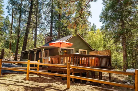 54160 S Circle Dr, Idyllwild, CA 92549