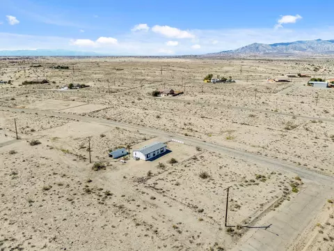 View/Area - 2610 Dana Ave, Thermal, CA 92274 photo 8 of 11