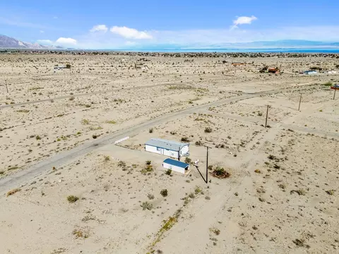 View/Area - 2610 Dana Ave, Thermal, CA 92274 photo 6 of 11
