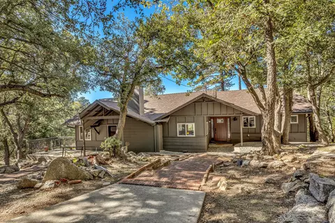 52300 Sylvan Way, Idyllwild, CA 92549