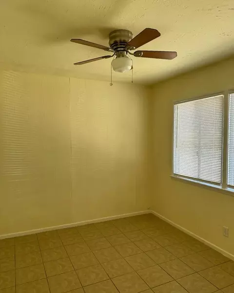 Bedroom - 6414 Indio Ave, Yucca Valley, CA 92284 photo 1 of 1
