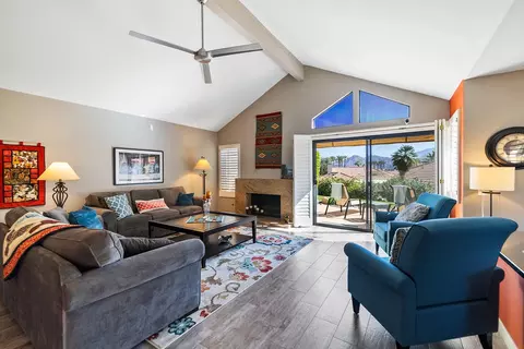 21 Las Cruces Ln, Palm Desert, CA 92260