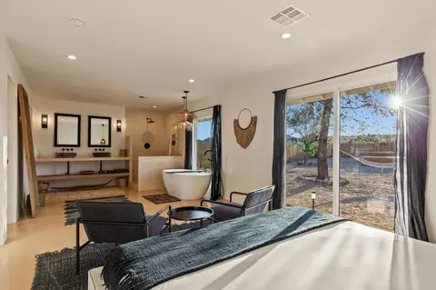 Bedroom - 3766 Burns Rd, Joshua Tree, CA 92252 photo 1 of 9