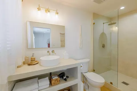Bath - 3766 Burns Rd, Joshua Tree, CA 92252 photo 5 of 6
