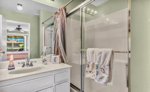 Bath - 49189 Russell Ln, Indio, CA 92201 photo 1 of 4