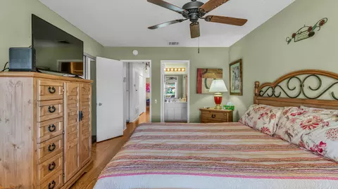 Bedroom - 49189 Russell Ln, Indio, CA 92201 photo 4 of 7