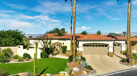 600 Gold Canyon Dr, Palm Desert, CA 92211