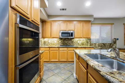 Kitchen - 80510 Denton Dr, Indio, CA 92203 photo 3 of 4